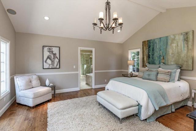 32 N El Monte Avenue, Los Altos CA: https://media.crmls.org/mediaz/e92813ce-3f0e-47a9-bf1c-d25c633aba3d.jpg