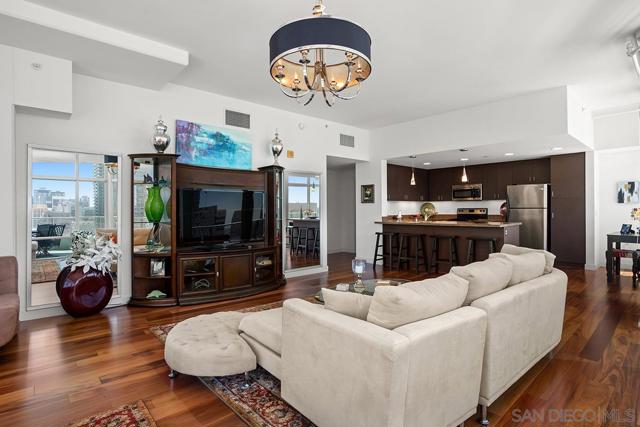 1080 Park Blvd, San Diego CA: https://media.crmls.org/mediaz/e9286fa1-e6c9-4af6-98ee-87d7b9f33373.jpg