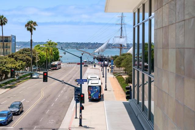 1431 Pacific Hwy, San Diego CA: https://media.crmls.org/mediaz/e928c770-7fd9-4459-b53b-f826dcd0c3b6.jpg