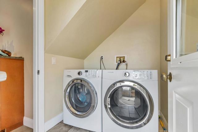1663 Cross Way, San Jose CA: https://media.crmls.org/mediaz/e929977d-21bb-4e02-a486-08d7e49b980e.jpg