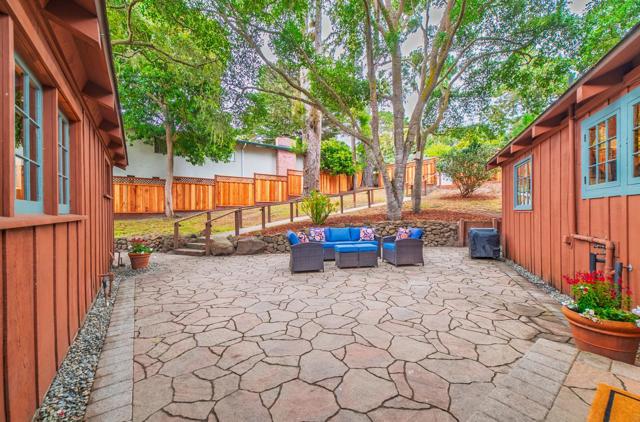 1034 Hillside Avenue, Pacific Grove CA: https://media.crmls.org/mediaz/e92a0124-4a14-45a0-b4da-b3b8e9044062.jpg