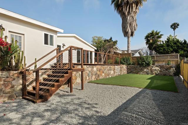 Detail Gallery Image 14 of 36 For 835 Cathy Ln, Cardiff By The Sea,  CA 92007 - 4 Beds | 2 Baths