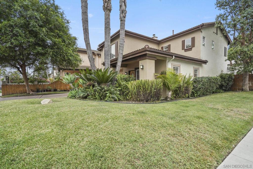 4592 Altadena Ave