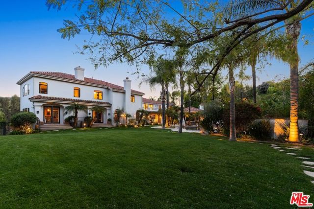 23593 Park South Street, Calabasas CA: https://media.crmls.org/mediaz/e92cc68c-0230-4e0d-8be1-7a08ba53e561.jpg