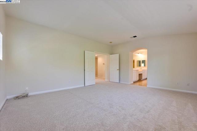 5615 Applegate Way, Dublin CA: https://media.crmls.org/mediaz/e92cf04b-d74a-4bd6-a3bd-a98acd0c27a6.jpg