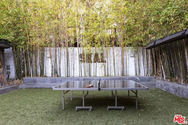 1259 S Bedford Drive, Los Angeles CA: https://media.crmls.org/mediaz/e92d6292-75b2-4439-ba15-8e37928b8614.jpg