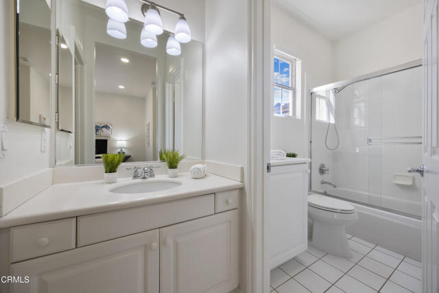 Detail Gallery Image 51 of 68 For 827 W Heritage Oak Ct, Altadena,  CA 91001 - 6 Beds | 5 Baths