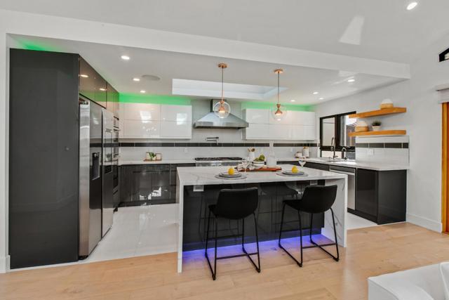 104 Oak Park Drive, Los Gatos CA: https://media.crmls.org/mediaz/e92de838-2fcd-4437-a859-3a1031f8e518.jpg