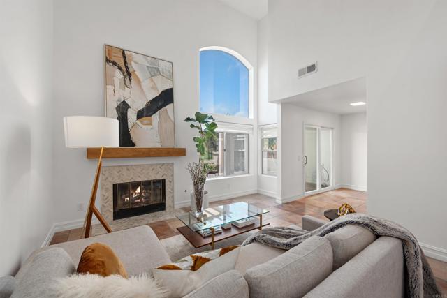 2344 Greenbriar Drive, Chula Vista CA: https://media.crmls.org/mediaz/e92e13de-d72a-4132-b5fc-9315602a64b7.jpg
