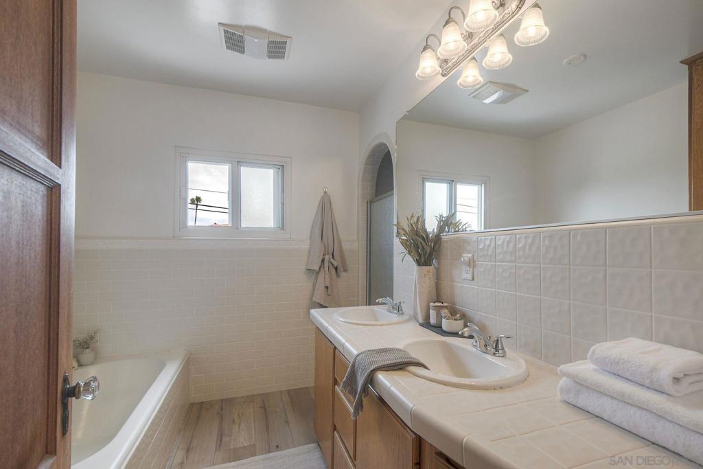 2325 Palermo - photo 17