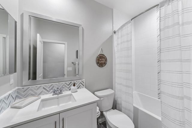 Detail Gallery Image 42 of 68 For 2990 Eldenberry St, Escondido,  CA 92029 - 5 Beds | 4/1 Baths