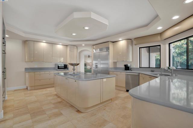 4478 Deer Ridge Road, Danville CA: https://media.crmls.org/mediaz/e9305e17-5fdd-4146-b296-5b3dc1326524.jpg