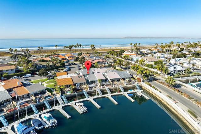 85 Catspaw Cpe, Coronado CA: https://media.crmls.org/mediaz/e9306cde-f55d-47e7-8077-90cb88829298.jpg