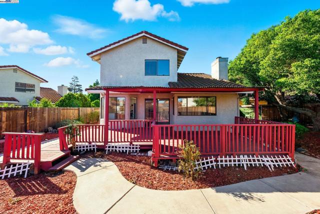 2524 Brazil Ct, Antioch CA: https://media.crmls.org/mediaz/e932e241-40ae-4056-8a0b-3511971574b7.jpg