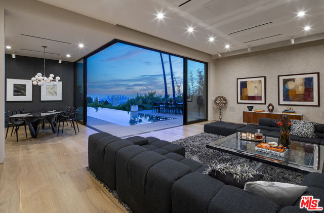3 Bed Home for Sale in Los Angeles, California