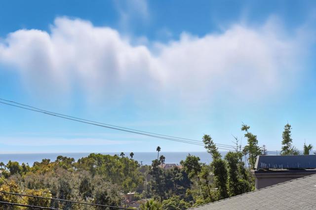 Detail Gallery Image 2 of 55 For 553 a Hygeia Ave. Ave, Encinitas,  CA 92024 - 3 Beds | 2/1 Baths