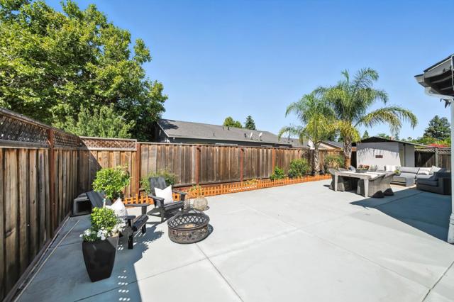 552 Bluefield Drive, San Jose CA: https://media.crmls.org/mediaz/e93407ee-9dba-4d71-8198-d866befaba30.jpg