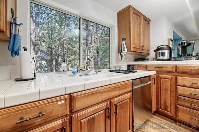 1120 MOUNTAIN LANE, Big Bear, California 92314, 5 Bedrooms Bedrooms, ,3 BathroomsBathrooms,Single Family Residence,For Sale,MOUNTAIN LANE,240009729SD