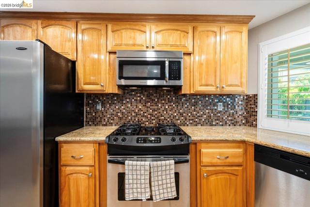 Image 17 of 56 For 14787 Oleander St