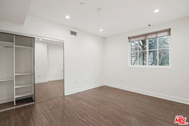 1868 Kelton Avenue, Los Angeles CA: https://media.crmls.org/mediaz/e93620a2-5f3a-4f99-bffd-7b0a630e241c.jpg