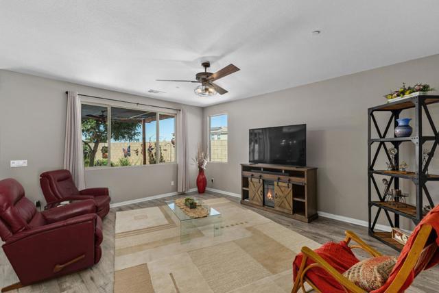 33039 Saint Emilion Court, Winchester CA: https://media.crmls.org/mediaz/e9365efa-cf7a-4da0-9cb7-c81d5927417a.jpg