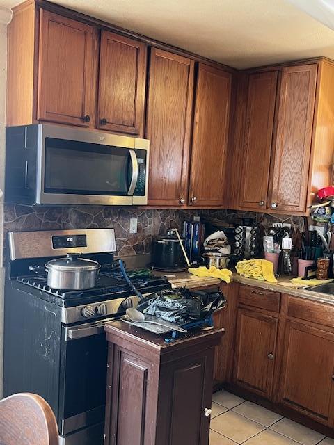 493 Tiburon Place, Soledad CA: https://media.crmls.org/mediaz/e937068f-d42c-4c57-838d-e677d67ee78b.jpg