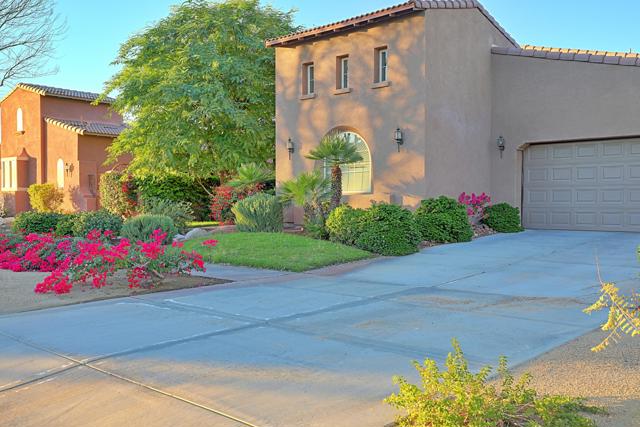 82600 Lordsburg Drive, Indio CA: https://media.crmls.org/mediaz/e93791c0-0a89-4f5a-b014-33acc95a2a84.jpg