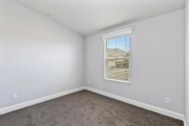 024_Bedroom