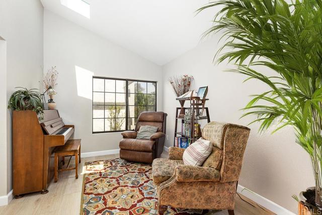 5550 La Cuenta Drive, San Diego CA: https://media.crmls.org/mediaz/e9387cff-38a9-49f8-9804-656542d13279.jpg
