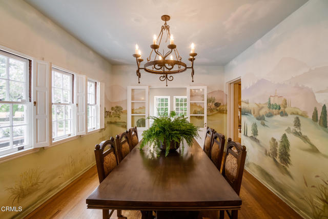 584 Rosemont Avenue, Pasadena CA: https://media.crmls.org/mediaz/e9391723-2099-4146-b040-43f8562fe1a5.jpg