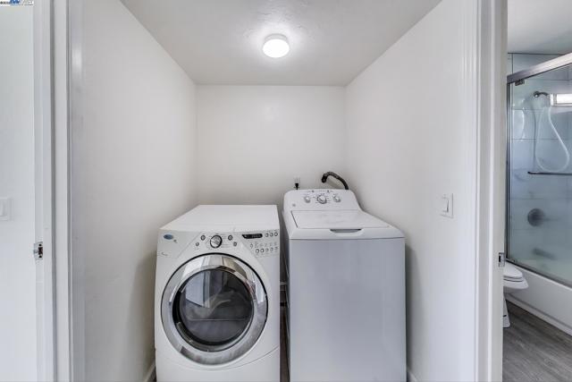 4435 Cambria St, Fremont CA: https://media.crmls.org/mediaz/e9393c67-fcf0-4d07-9130-efb094a4b376.jpg