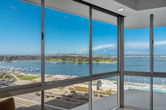 Detail Gallery Image 21 of 74 For 1820 Avenida Del Mundo #1507,  Coronado,  CA 92118 - 3 Beds | 2 Baths