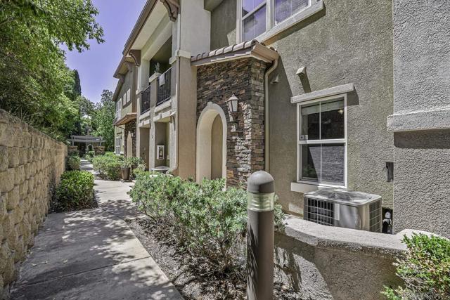 10 Via Montisi, Santee CA: https://media.crmls.org/mediaz/e93b2656-0332-4ff7-860e-93aac69699ba.jpg