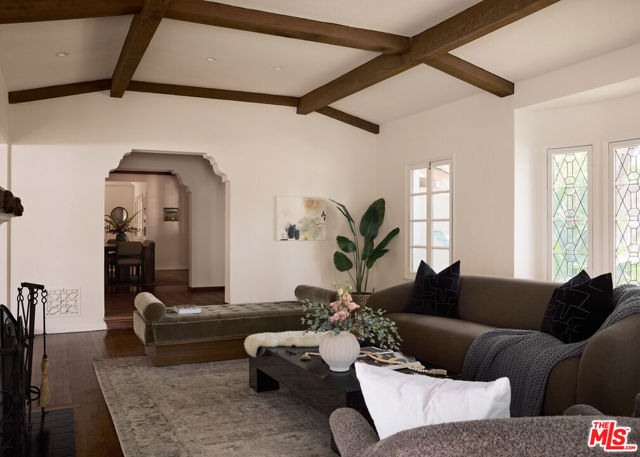 6401 San Vicente Boulevard, Los Angeles CA: https://media.crmls.org/mediaz/e93b9e39-6ef9-4328-a01d-0ec016edc632.jpg