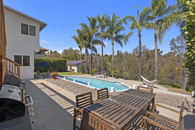 1958 Milford Place, El Cajon CA: https://media.crmls.org/mediaz/e93ba1dd-8f73-4818-bbe4-d772ea83a7b5.jpg