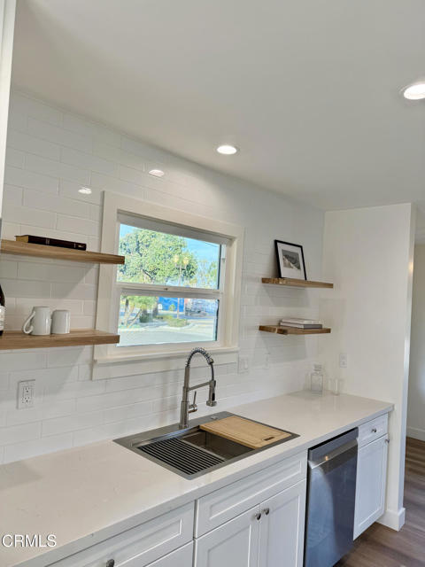 Detail Gallery Image 6 of 9 For 109 S Glenn Dr, Camarillo,  CA 93010 - 3 Beds | 1 Baths