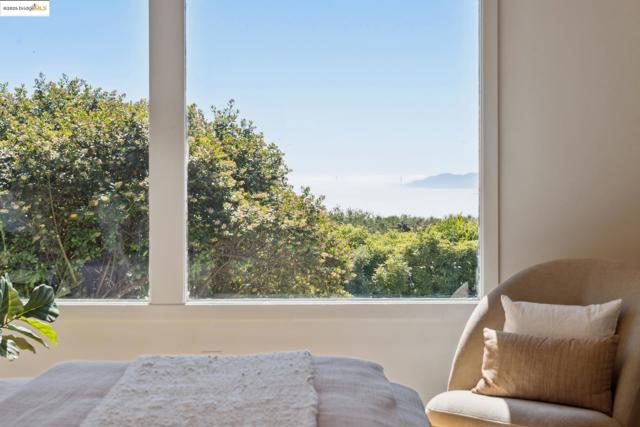 1069 Miller Ave, Berkeley CA: https://media.crmls.org/mediaz/e93bcd88-3600-49cc-8c0c-419058073768.jpg