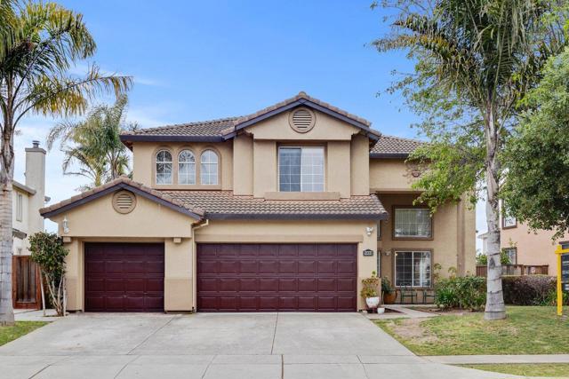 1033 Lewis Street, Salinas CA: https://media.crmls.org/mediaz/e93c6256-4d19-49a0-bd9b-c85f21ca4fe0.jpg