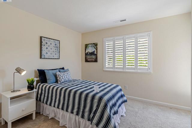 1657 Via Cortina, San Jose CA: https://media.crmls.org/mediaz/e93fb6ef-3539-4f33-bdac-450bf8bf7980.jpg