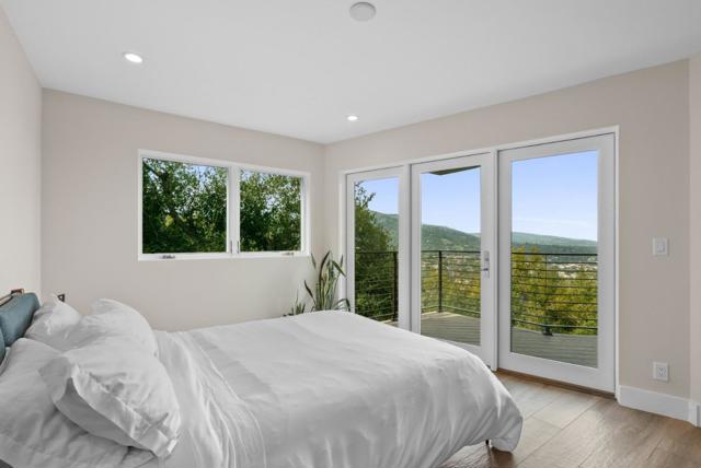 17808 Tourney Road, Los Gatos CA: https://media.crmls.org/mediaz/e9402308-f307-4ea4-8ed6-31a16c6b0db0.jpg