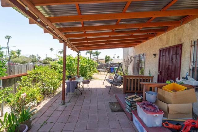 4643 Cherokee Avenue, San Diego CA: https://media.crmls.org/mediaz/e9417635-5ef3-4a00-94b6-a4fe3dad6cc5.jpg