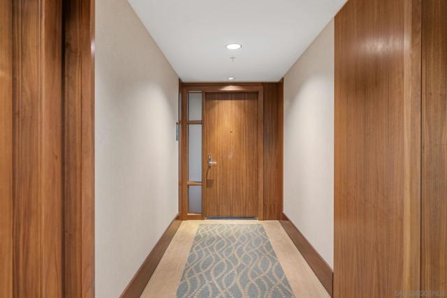 1199 Pacific Hwy, San Diego CA: https://media.crmls.org/mediaz/e941c4ea-75a0-466e-a910-5cff7cbacfc8.jpg