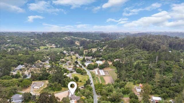 7183 Tustin Road, Salinas CA: https://media.crmls.org/mediaz/e94200c0-8eed-4ca5-a19f-087fb4ca31e2.jpg