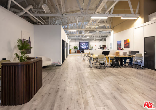  Commercial for Sale in Burbank, California