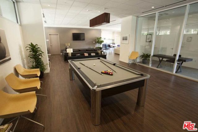 3460 W 7th Street, Los Angeles CA: https://media.crmls.org/mediaz/e942465a-c622-471f-b6a9-e90fe7643e49.jpg
