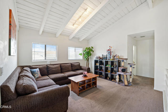 Detail Gallery Image 18 of 31 For 5100 Whitecap St, Oxnard,  CA 93035 - 4 Beds | 3/1 Baths