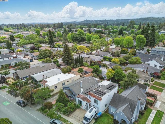 Image 34 of 40 For 1307 California Dr