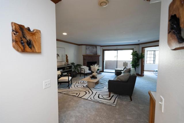 Detail Gallery Image 13 of 25 For 8840 Villa La Jolla Dr #203,  San Diego,  CA 92037 - 2 Beds | 2 Baths