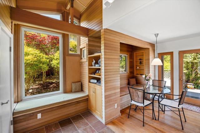 2310 Fleetwood Drive, San Bruno CA: https://media.crmls.org/mediaz/e9447c0b-c970-4dce-a5b1-74a7dee2acb1.jpg