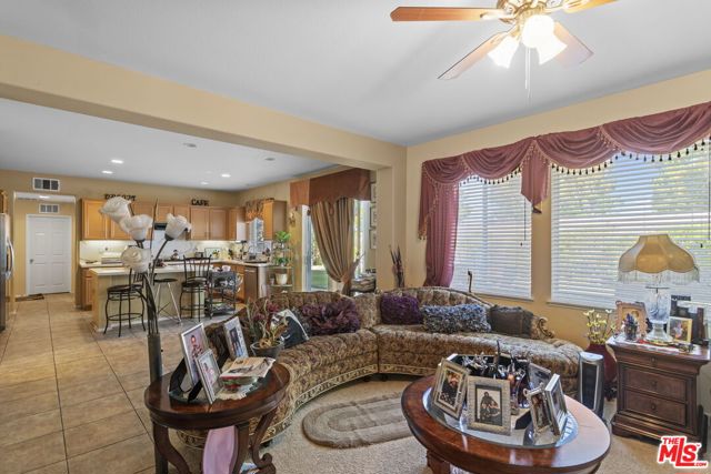 33716 Salvia Lane, Murrieta CA: https://media.crmls.org/mediaz/e9447e21-5be3-4481-82e6-a64f5748986f.jpg